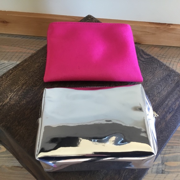 🎀YVES ST LAURENT BEAUTY BAGS🎀 - Picture 7 of 8